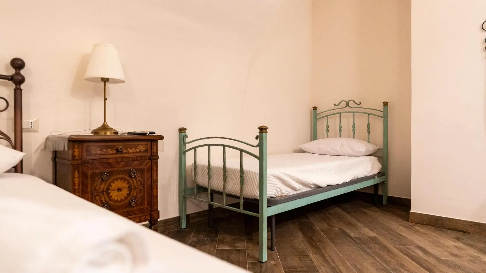 Via Carlo De Cesare 56 Apartment Naples 0*,