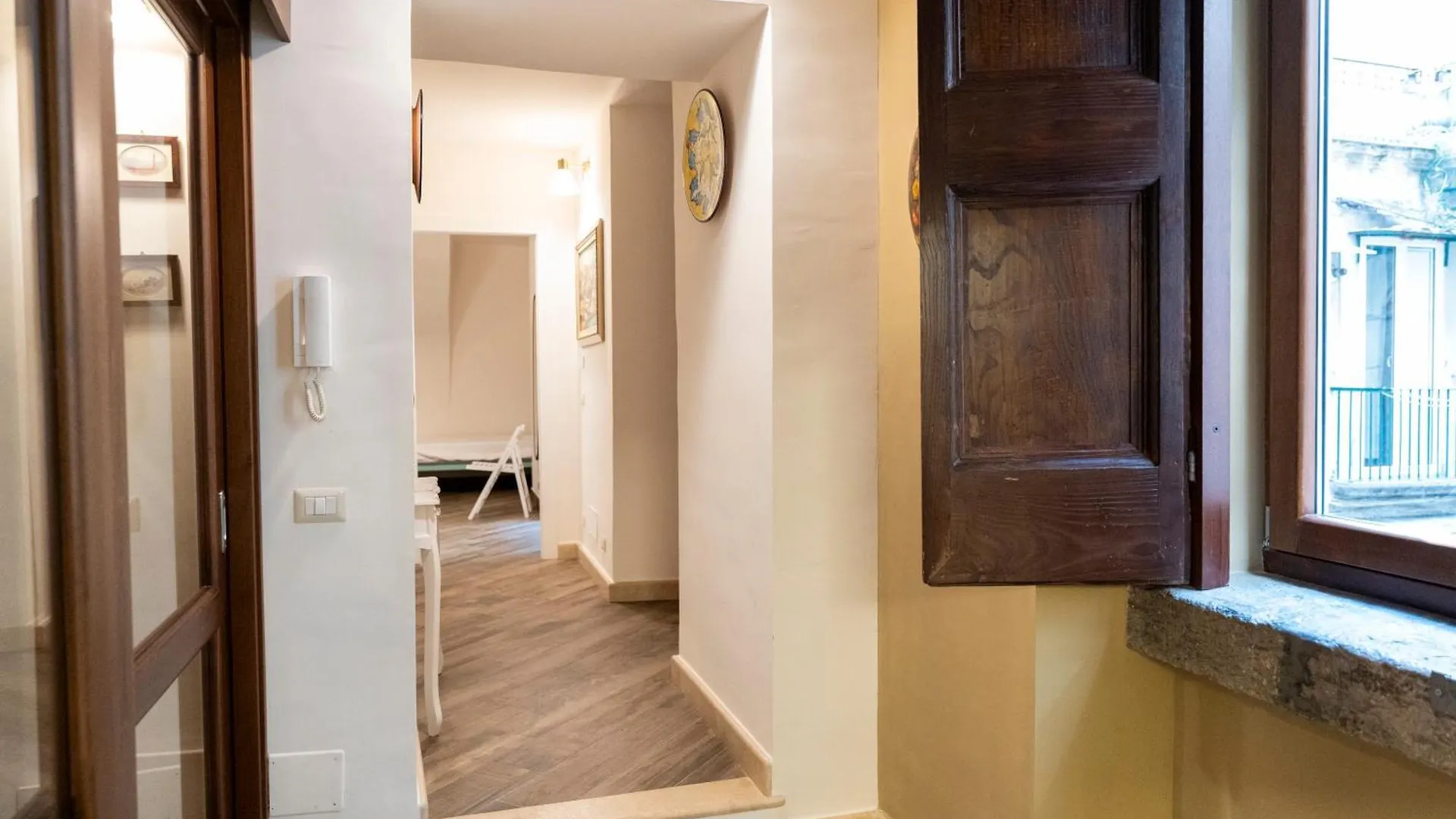 Via Carlo De Cesare 56 Apartment Naples 0*,