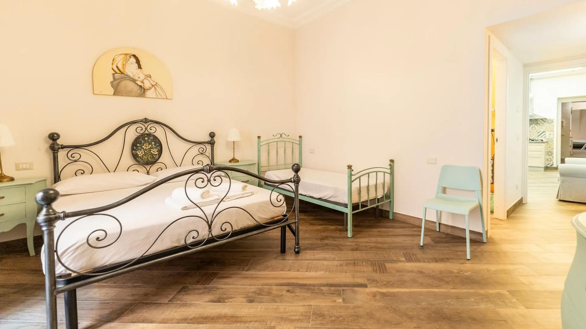 Via Carlo De Cesare 56 Apartment Naples Italy
