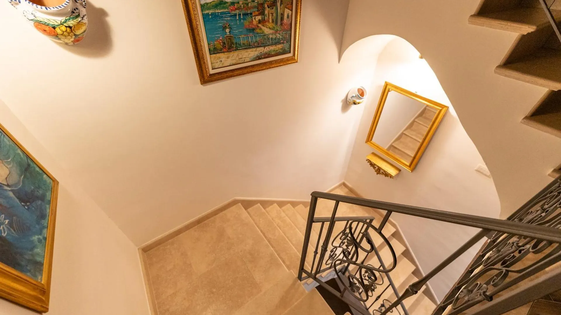 Via Carlo De Cesare 56 Apartment Naples 0*,  Italy