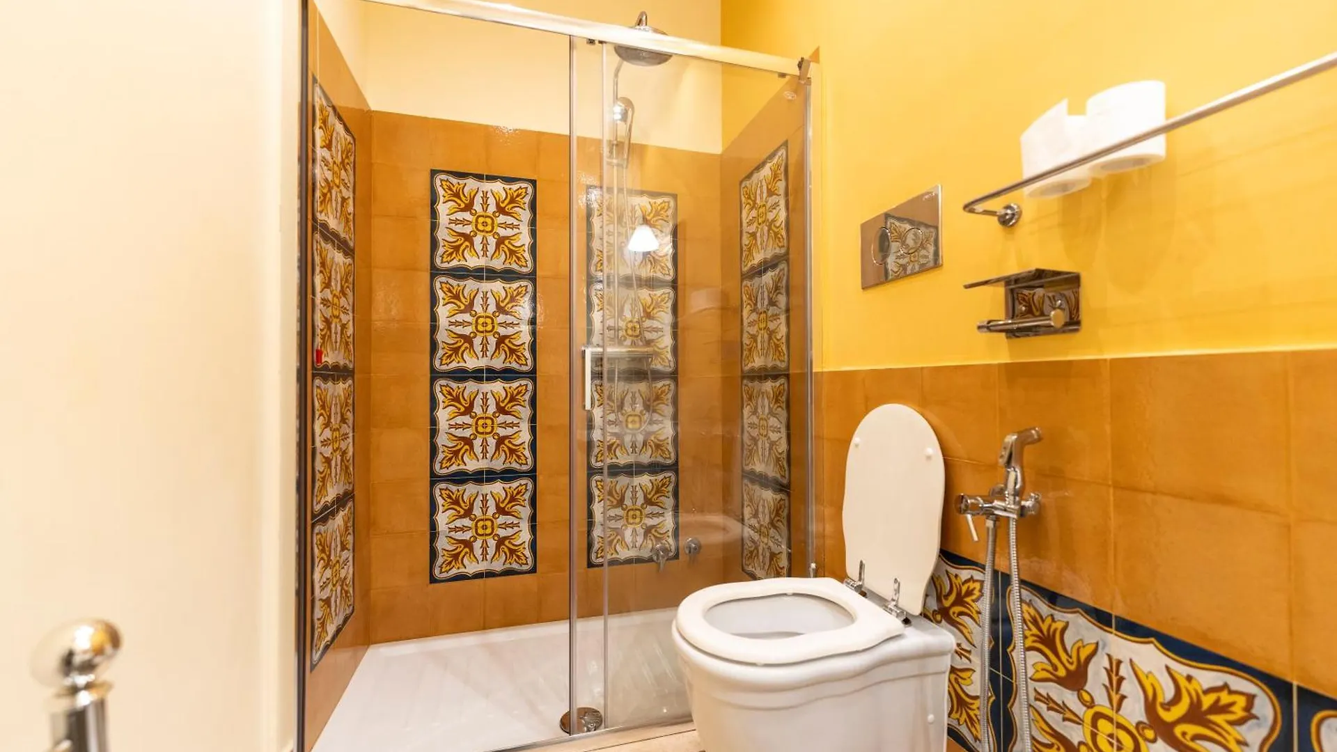 Via Carlo De Cesare 56 Apartment Naples 0*,  Italy