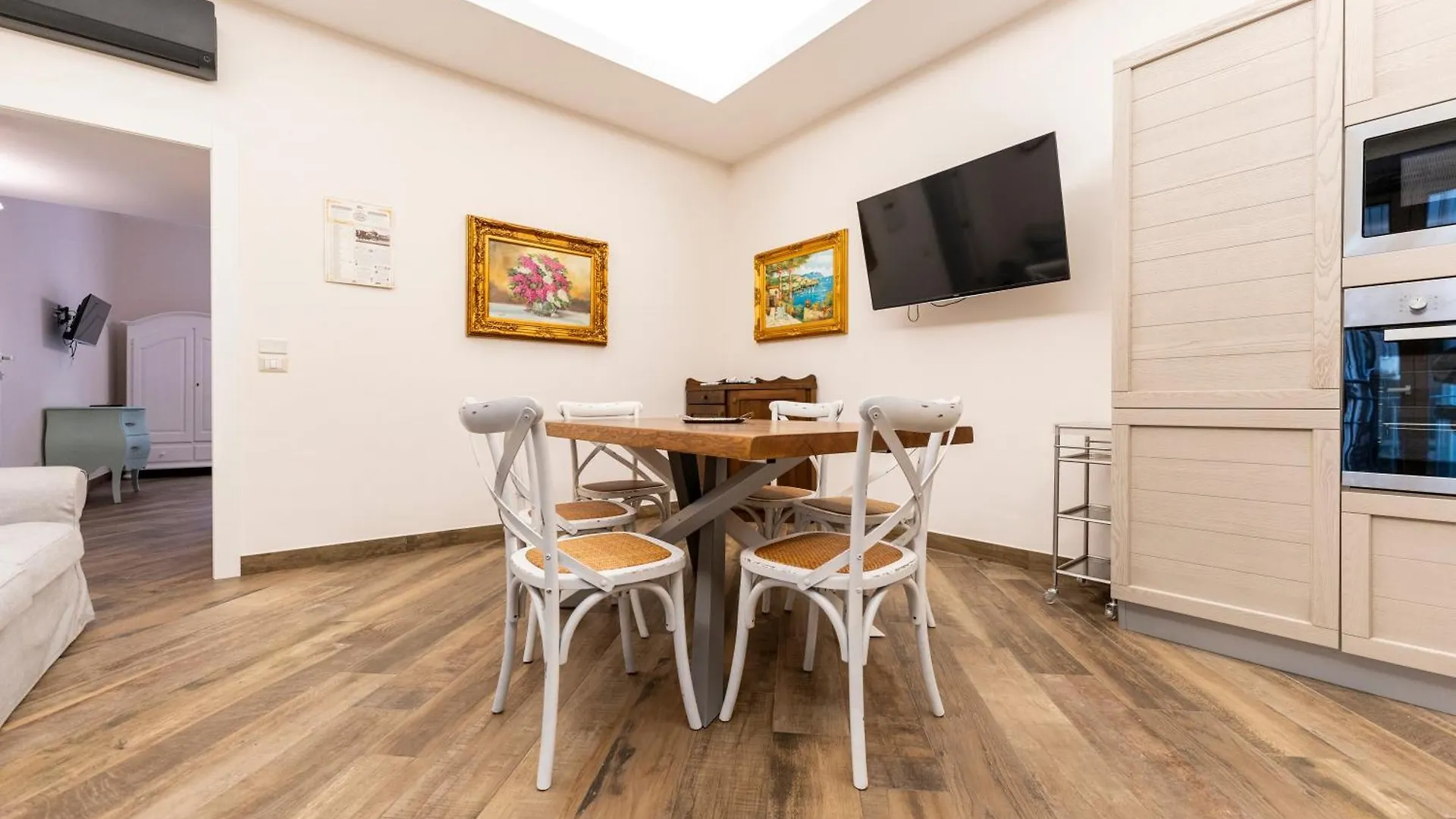 Via Carlo De Cesare 56 Apartment Naples