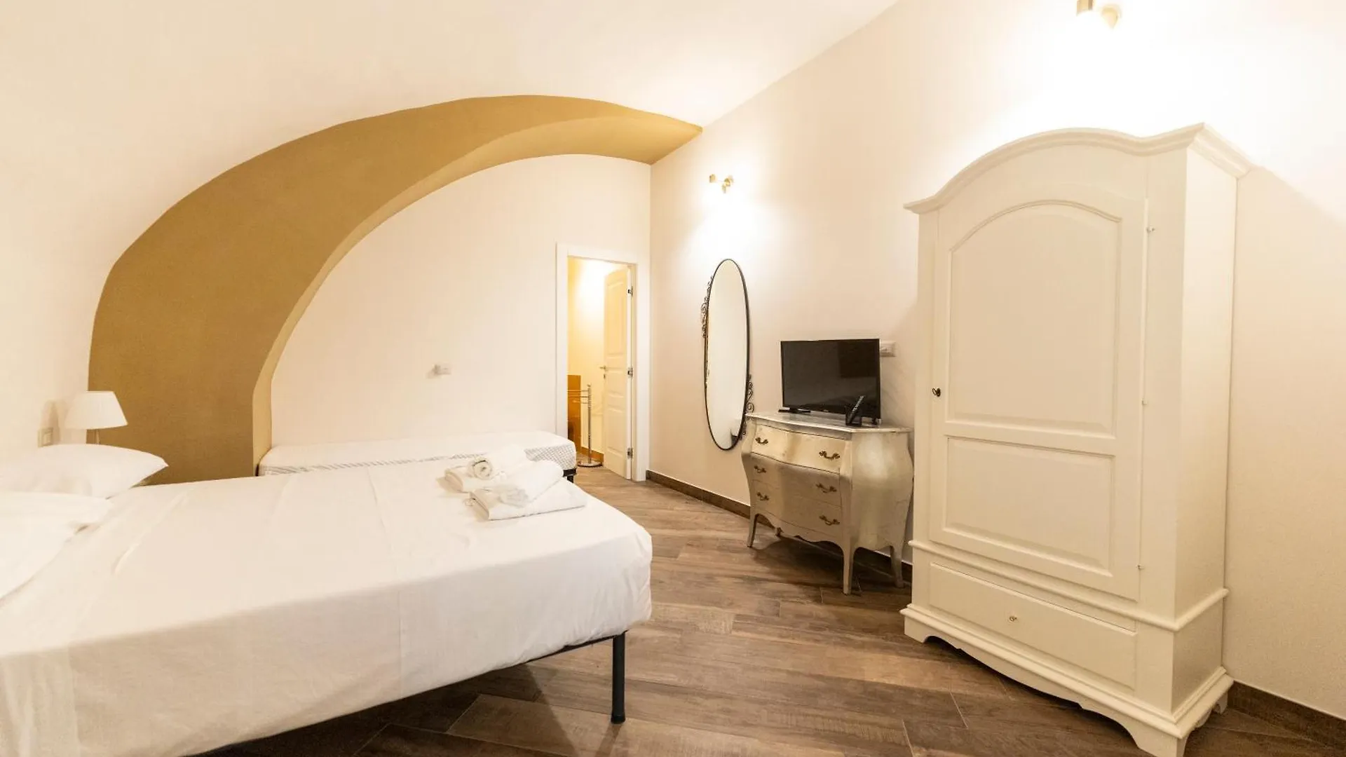 Via Carlo De Cesare 56 Apartment Naples